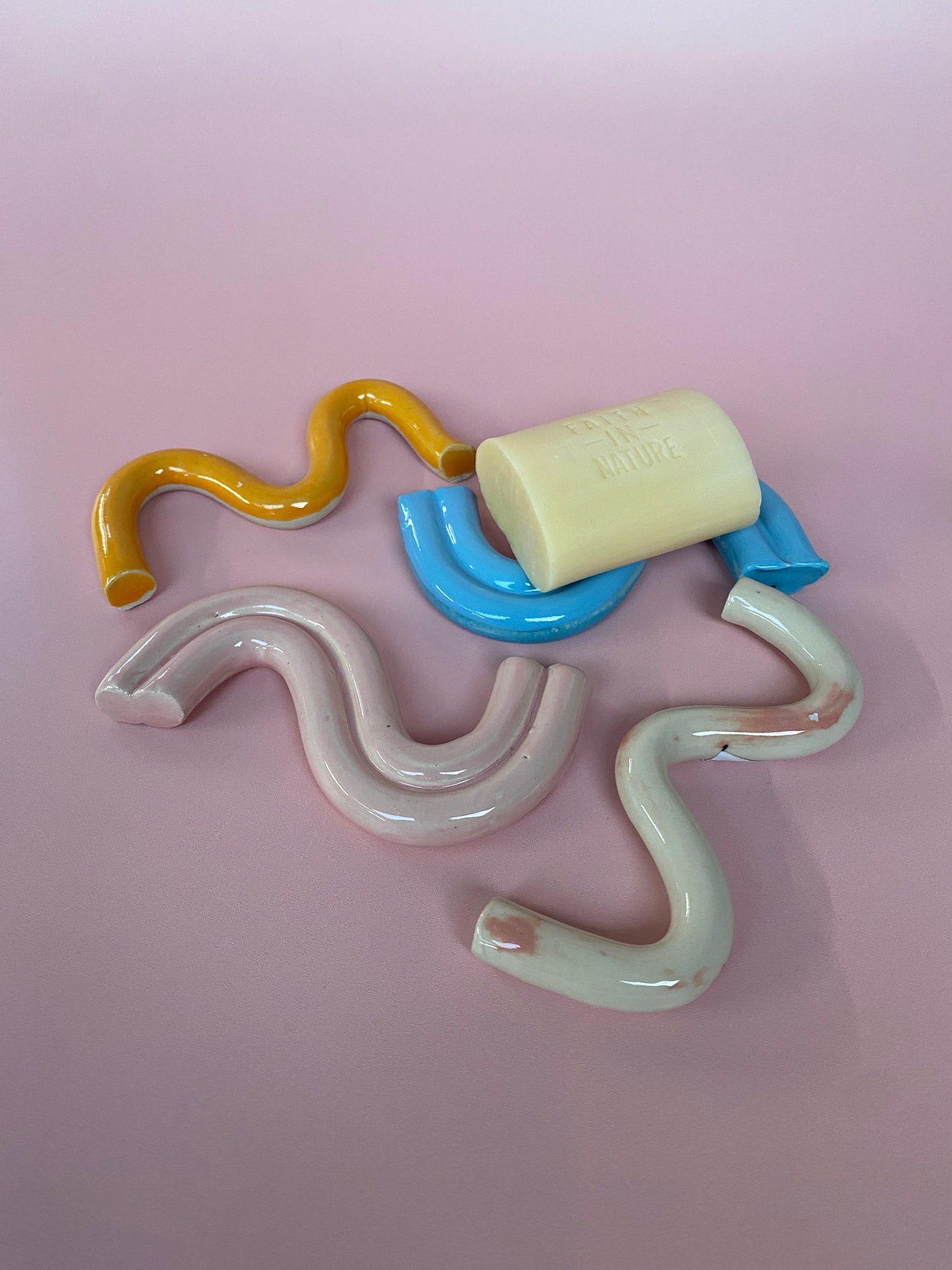 Pink Double Squiggle Soap Dish